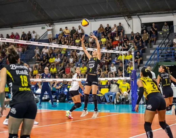 Semifinais da Superliga: quem fez a diferença no jogo 1?