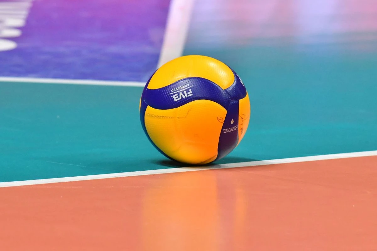 V&ocirc;lei