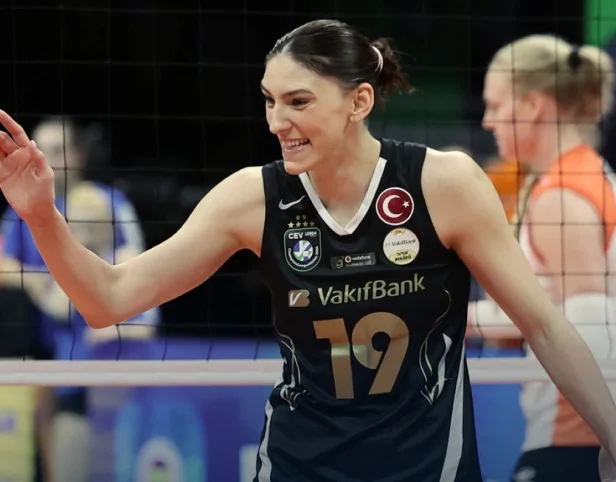 Vakifbank vence duelo turco e conquista a Champions