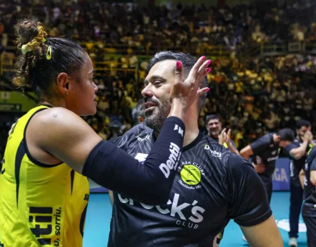 Praia dá resposta na bola a quem passou dos limites