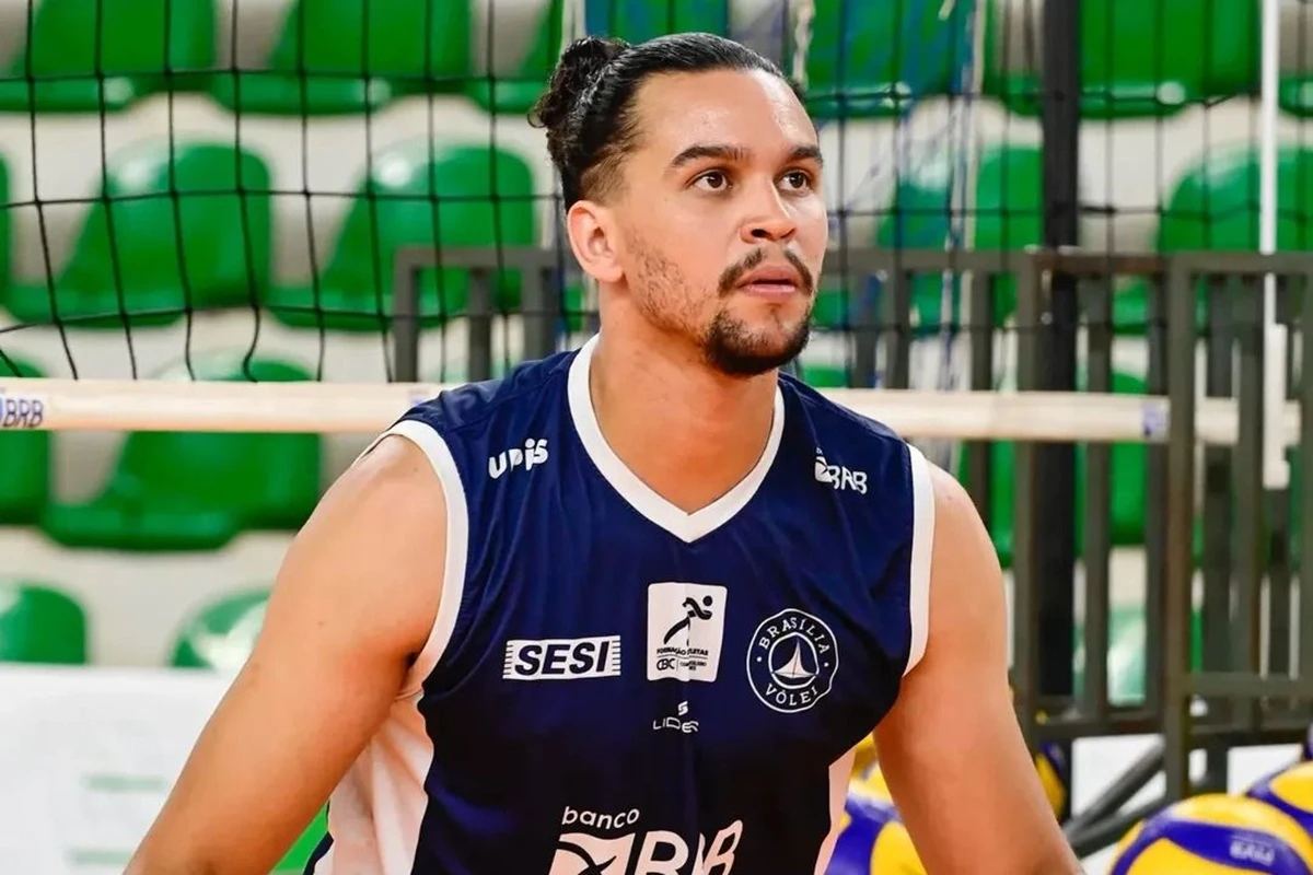 Carlos Henrique, refor&ccedil;o de Montes Claros