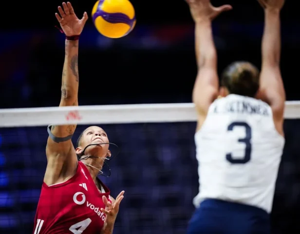 EUA bate a Turquia no tie-break e já pensa no Brasil, adversário de domingo