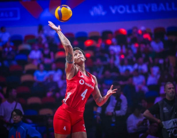 Imparável na final, Vargas é a MVP da VNL Feminina 2026