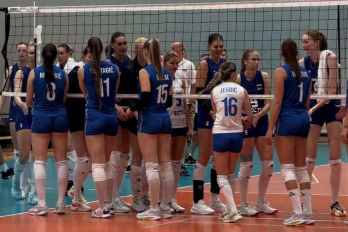 R&uacute;ssia S&eacute;rvia