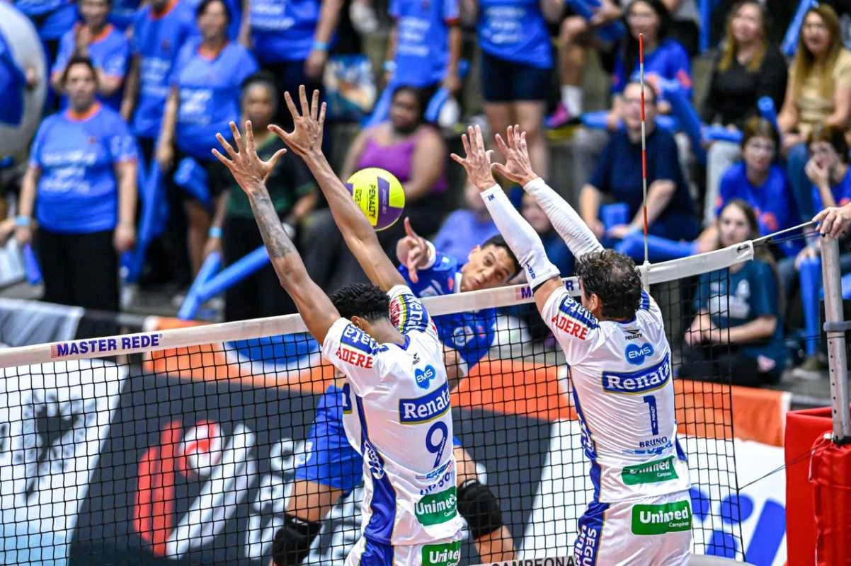 V&ocirc;lei Renata