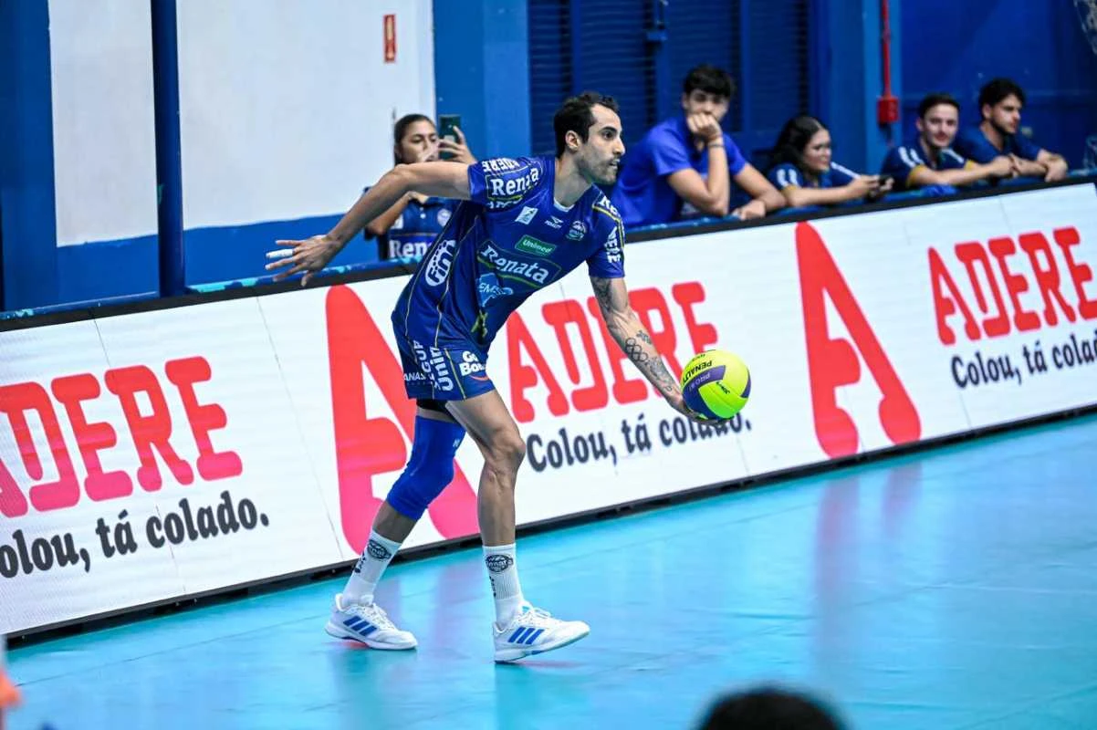 V&ocirc;lei Renata
