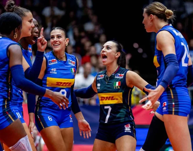 Itália volta a vencer a Suécia e é semifinalista do Europeu