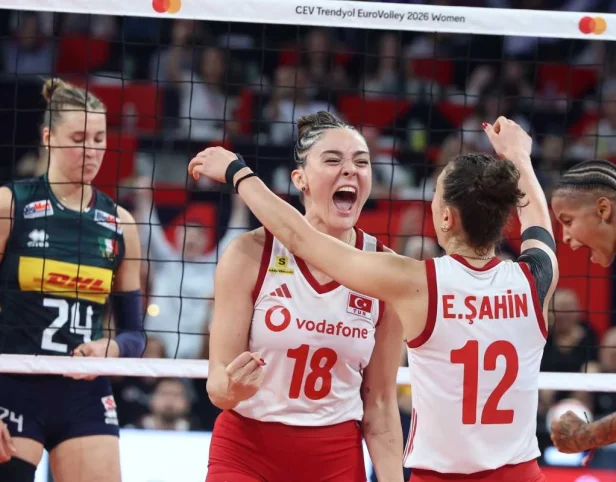 Turquia vira, bate a Itália, é campeã e está em LA-28