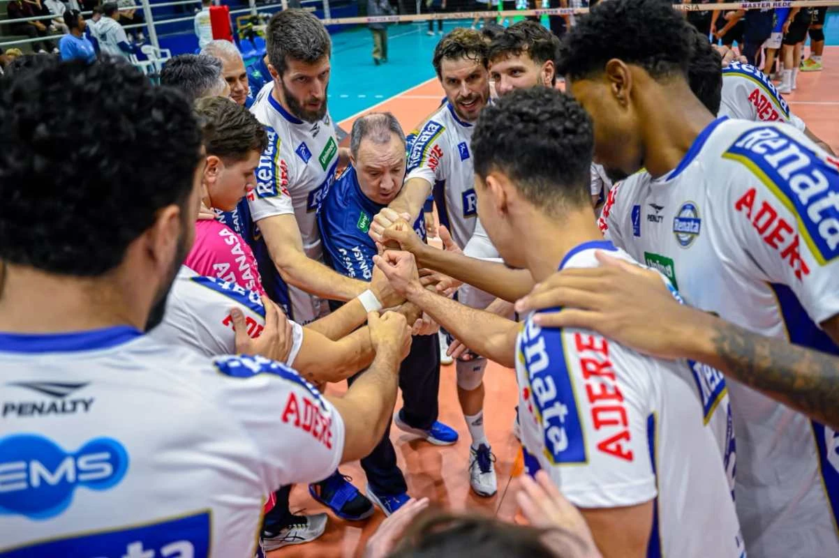 V&ocirc;lei Renata