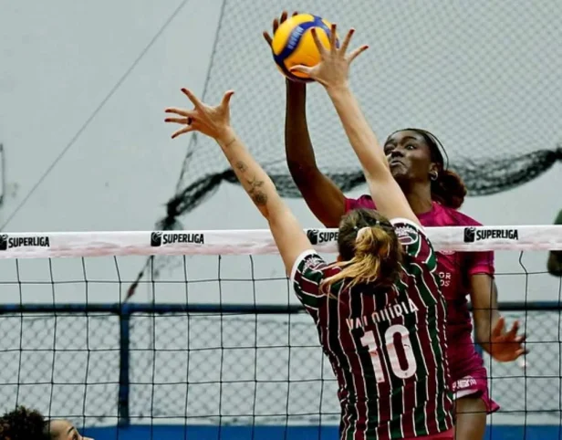Ana Marcelin faz 11 pontos de block na estreia na Superliga 26/27