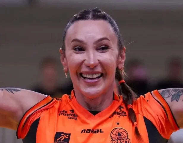 Tifanny tenta na Justiça liberação para jogar a Supercopa