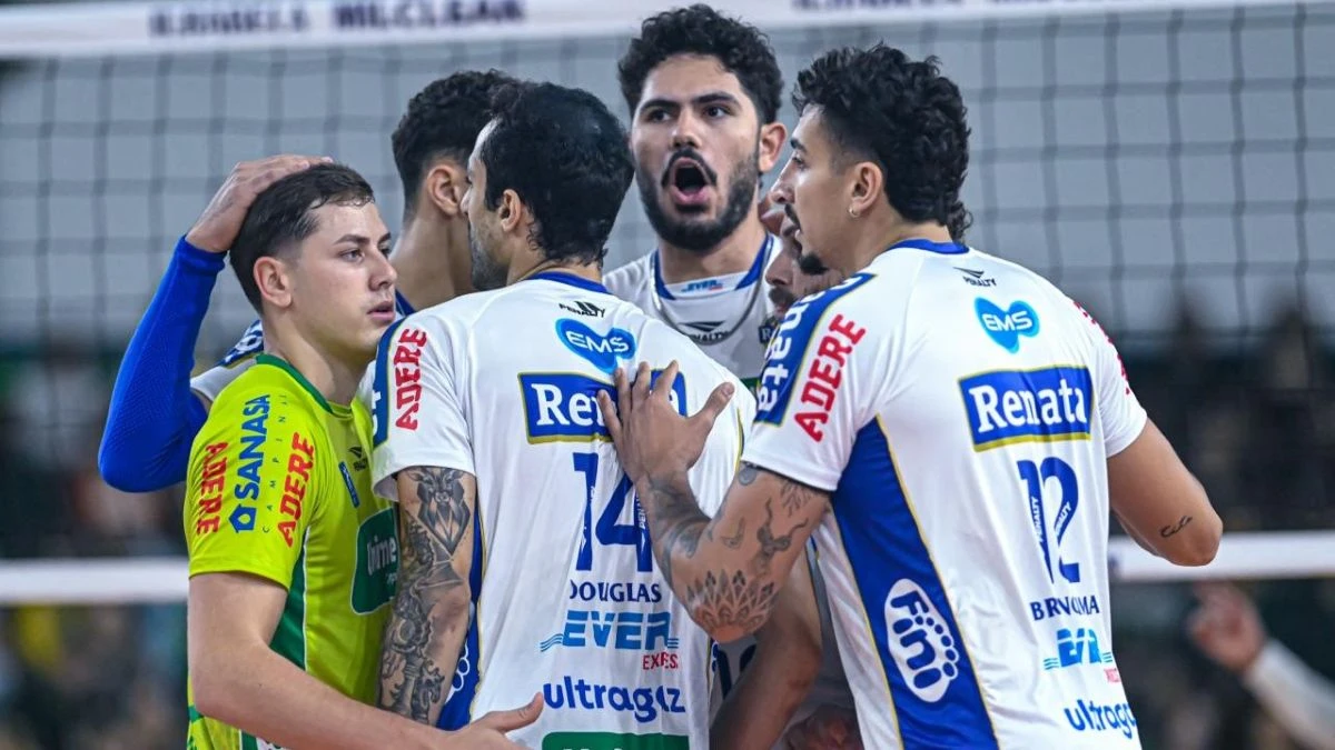 V&ocirc;lei Renata